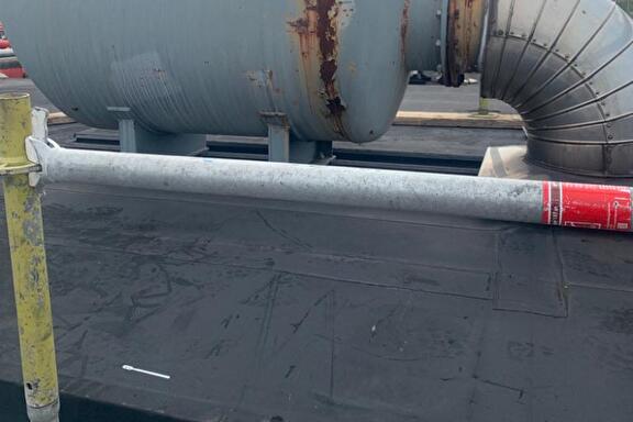 uitlaat op chemiebedrijf zonder shutdowns behandeld met Heat ativated Belzona