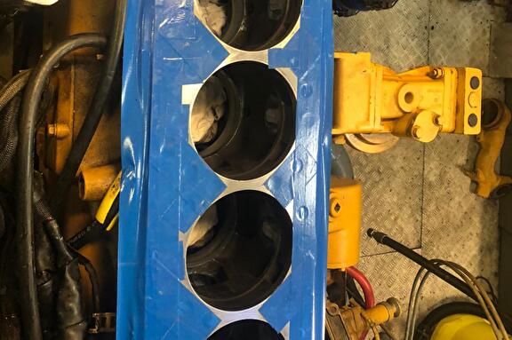  motor reparatie op garnalen kotter